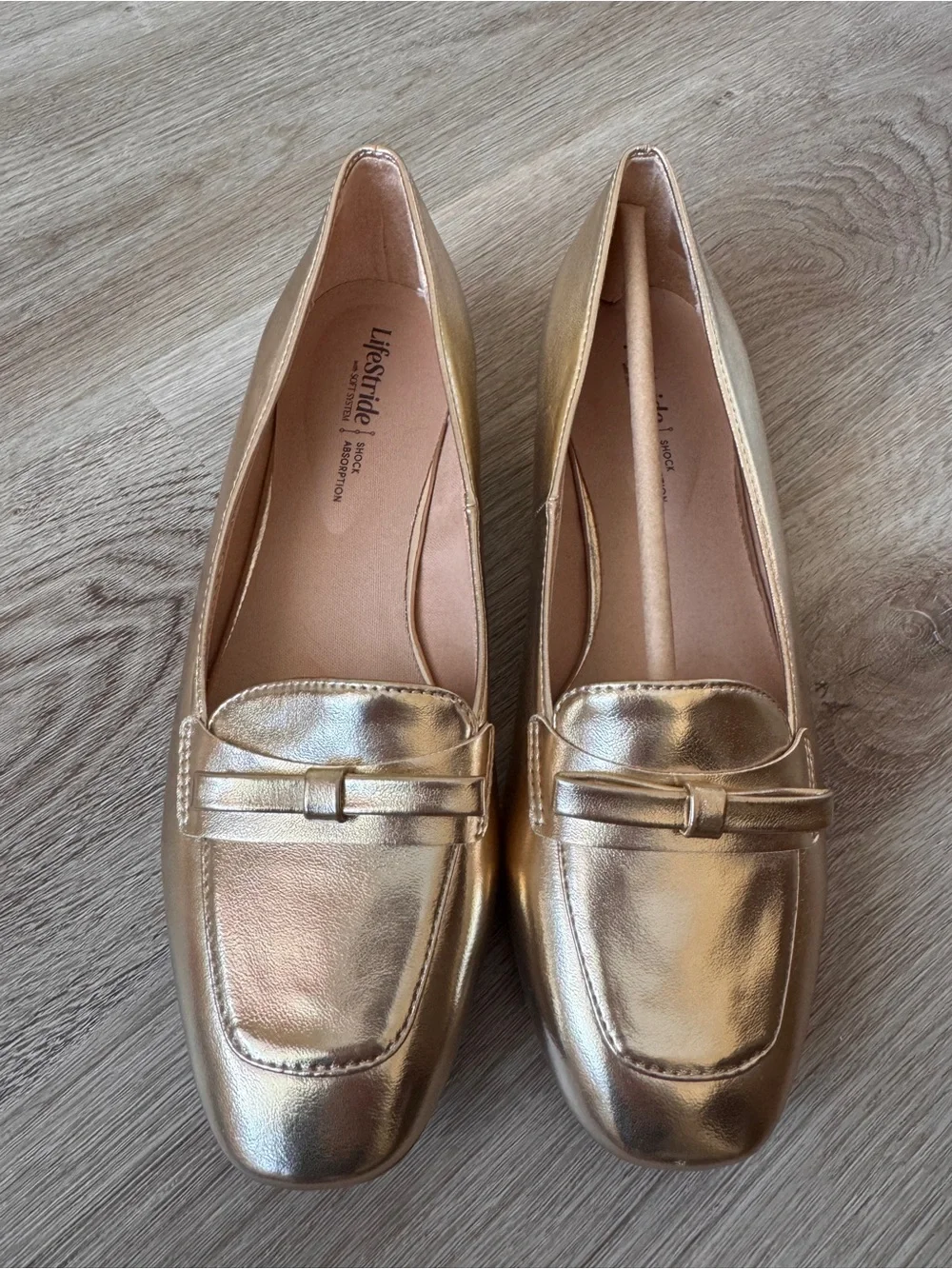 Life Stride Claudine Gold Bow Flats Heel Women’s 7.5 Metallic Preppy